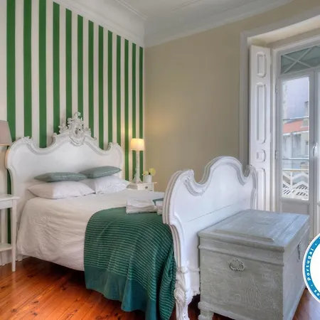 Angola 1 - 6 Bedrooms Apartment *