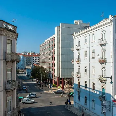Angola 1 - 6 Bedrooms Apartamento